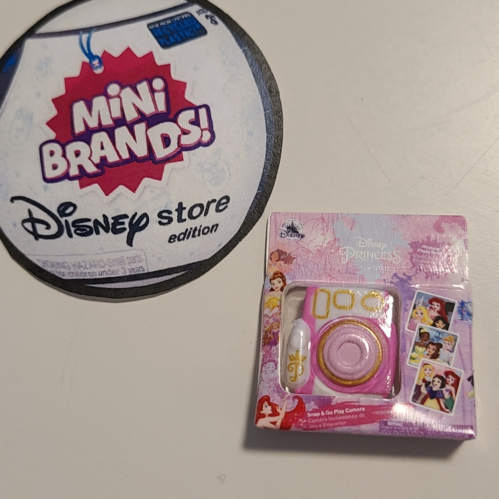 Zuru DISNEY Mini Brand Collectors Toy:  Princess Snap and Go Play Camera